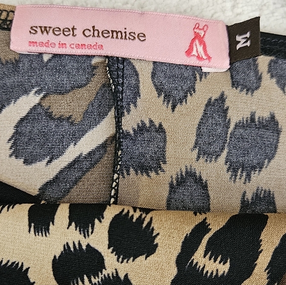 Leopard print and black side ruched mini dess - Picture 3 of 5